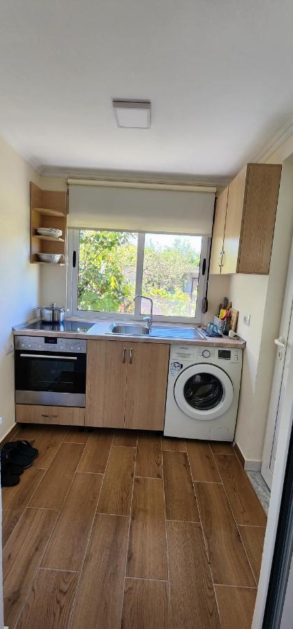Apartament Teuta Përmet Kültér fotó